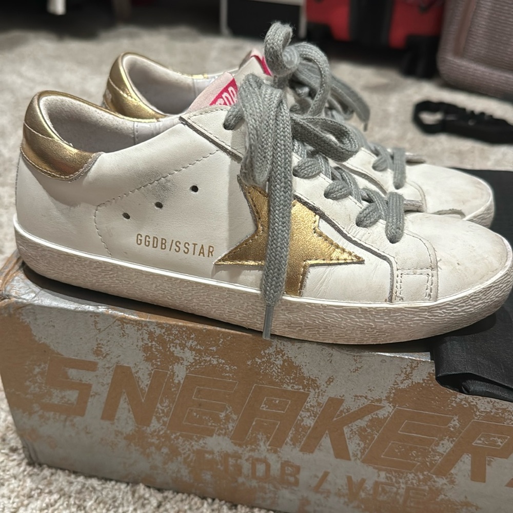 Golden Goose sneakers 👟